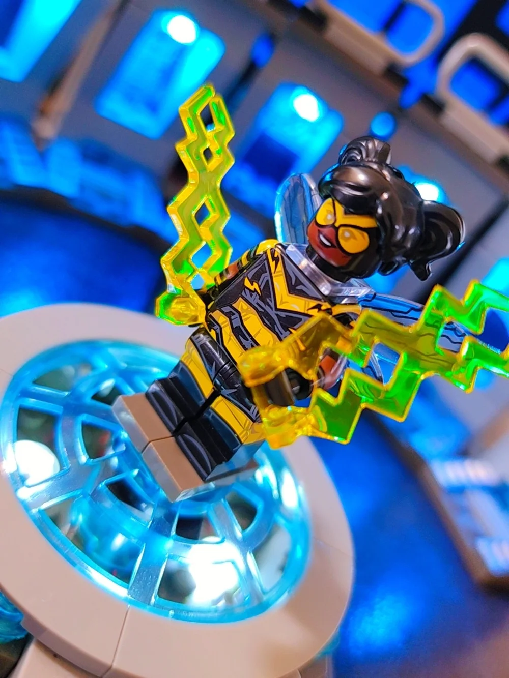 Bumblebee Teen Titans Minifgure Lego Compatible